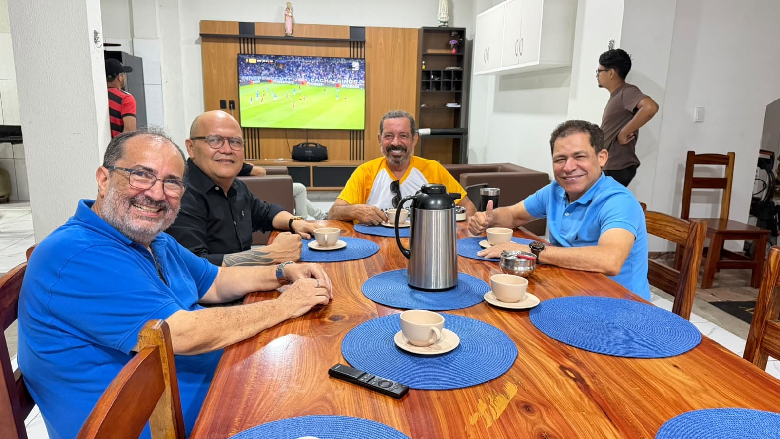 Em Tabatinga, candidato a deputado estadual David Bemerguy reúne lideranças para alinhamento estratégico e jurídico da campanha